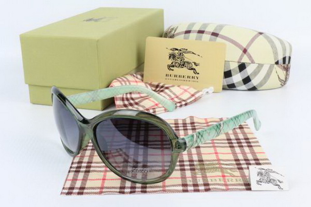 Burberry Boutique Sunglasses 005